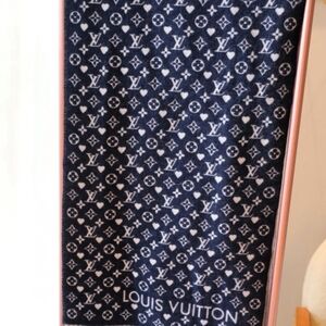 <AUTHENTIC>Louis Vuitton Scarf